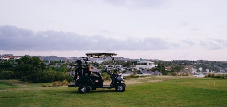 Bintelli Golf Cart vs Club Car